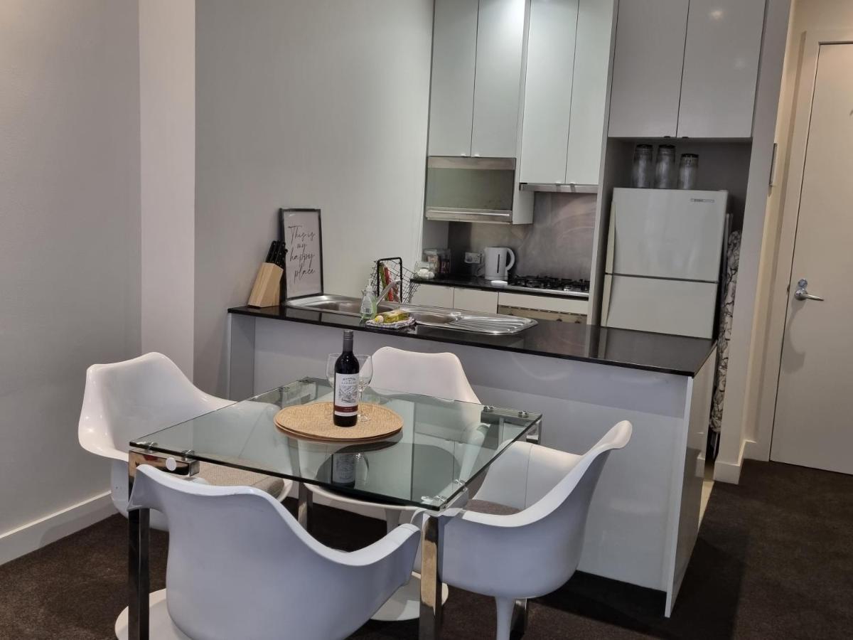 Collins Central 2-Bd Apartment With Pre-Reserve Parking メルボルン エクステリア 写真